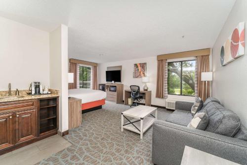 Holiday Inn Express Kernersville an IHG Hotel - image 14