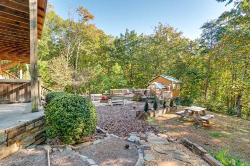 Family Getaway Georgia Cabin with Outdoor Hot Tub in Clermont, USA