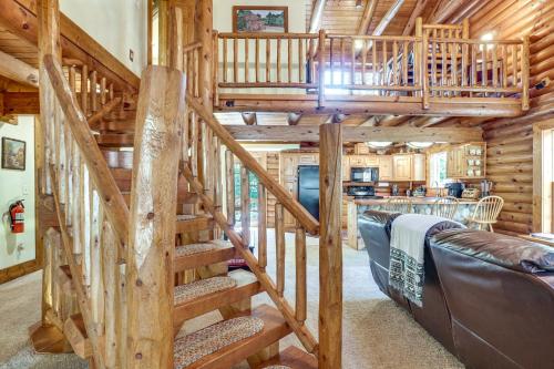 Family Getaway Georgia Cabin with Outdoor Hot Tub in Clermont, USA