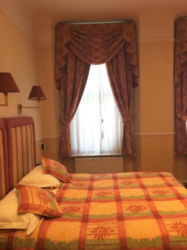 Hyde Park Radnor Hotel B&B - image 14