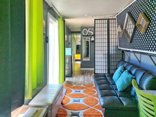40Container withOutdoorBedroom 35miles NW of DwnTwn ATX in Leander, USA