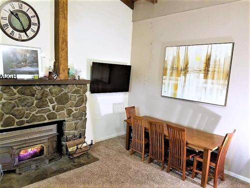 Donner Lake Gem 4Br 3Bath Chalet