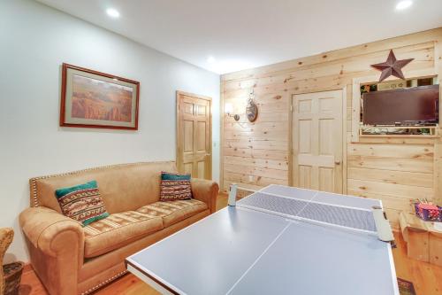Coosawattee River Resort Home Mins from Blue Ridge - image 7