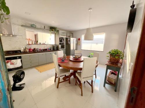 Konyha, Casa de Novela com Piscina e Area Gourmet in Centro