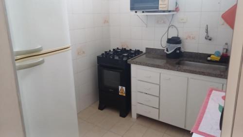 otimo Apartamento Pitangueiras Guaruja bem localizado, 2qts wi-fi near Restaurante Fogao Caipira