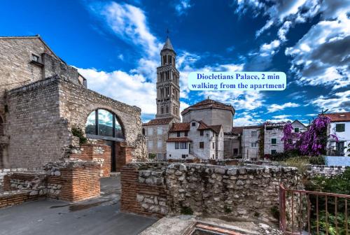 Chic Apartment in Center, Split (photo 5)
