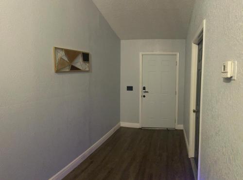 Cozy Haven with Premier Privacy 4 bedroom in Orlando West