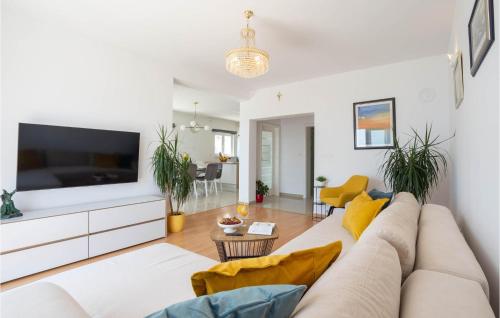 Luxurious Home In Jesenice 4