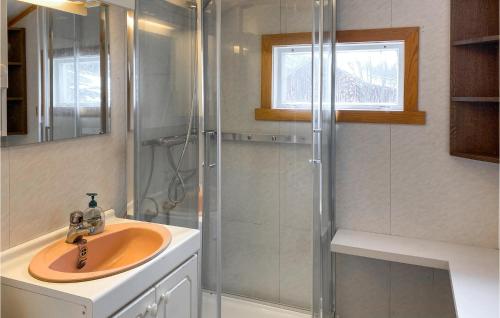 浴室, Stunning Home In Verma With Kitchen in 比約利