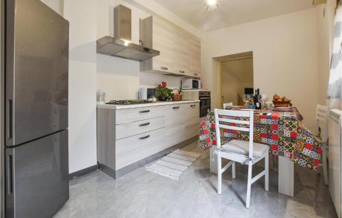  2 Bedroom Lovely Apartment In Puntalazzo in Puntalazzo