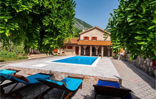 Villa Castra