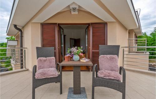 Balkons/terase, Four-Bedroom Holiday Home In Vinjani Gornji in Gornji Vinjani