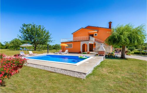 Peldbaseins, Awesome Apartment In Nedescina in Ruzici