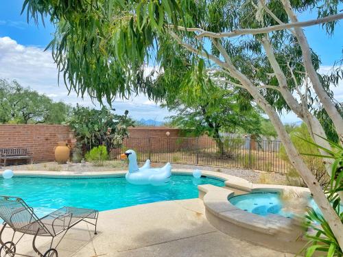 Lazy H Bar Desert Outpost Ranch House with Pool and Hot Tub