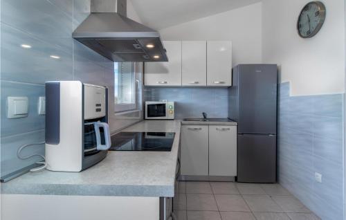 Konyha, 2 Bedroom Cozy Apartment In Dramalj in Dramalj