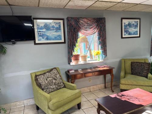 Quality Quarters Inn By OYO Richmond KY I-75 in Richmond, USA