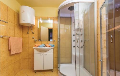 Vannas istaba, Two-Bedroom Apartment In Veli Jezenj in Veli Jezenj