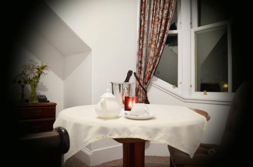 Tayview Hotel - image 11