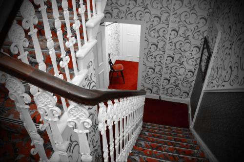 Tayview Hotel - image 7