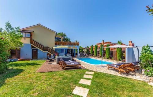 Viesnīcas āriene, Holiday Home Marcana With Fireplace in Loborika
