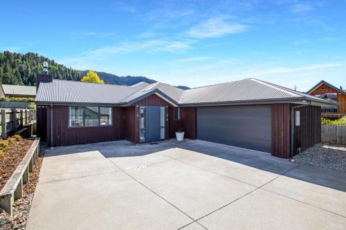 Happy Hanmer - Hanmer Springs Holiday Home, Hanmer Springs
