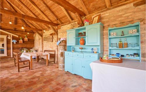 Hotelli välisilme, 2 Bedroom Pet Friendly Home In Hrastovica in Petrinja