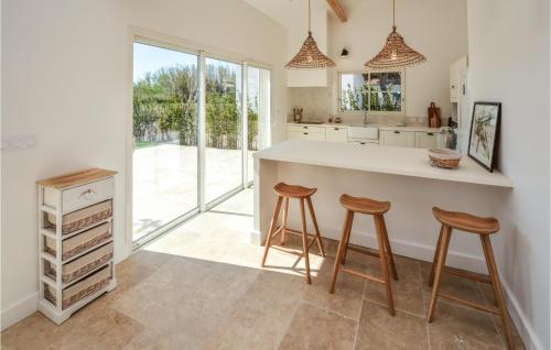 Two-Bedroom Holiday Home image 6