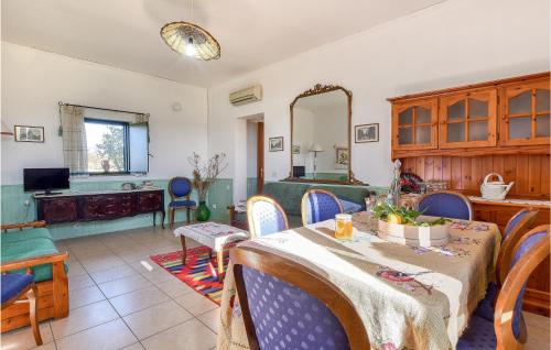  1 Bedroom Nice Home In Paternò in Paterno