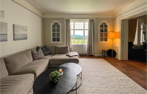 Eight-Bedroom Holiday Home