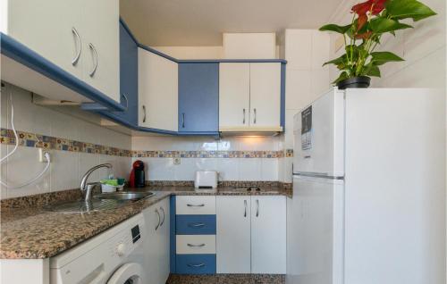 Konyha, Awesome Apartment In Puente De Genave in Puente De Genave