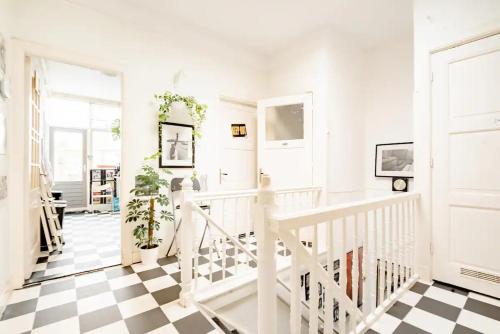 Cozy private room in shared apartment, close to beach and city center, L'Aia (foto 6)