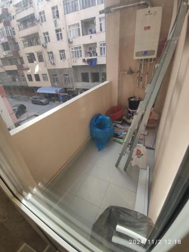 3 комнат Центр Города всё рядом (3 комнат Центр Города все рядом) in Binagadi