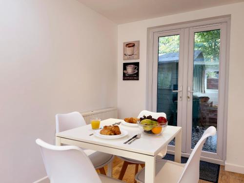 Stylish 1 Bedroom Flat with Parking in Oxford - Chippinghurst