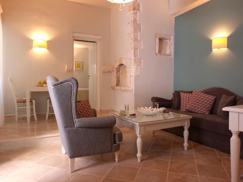 Mythos Suites Hotel - image 7
