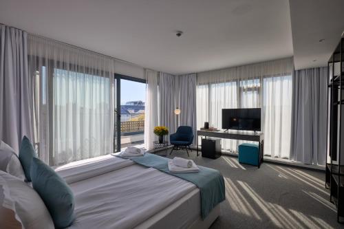 Bizarre Boutique Hotel 2