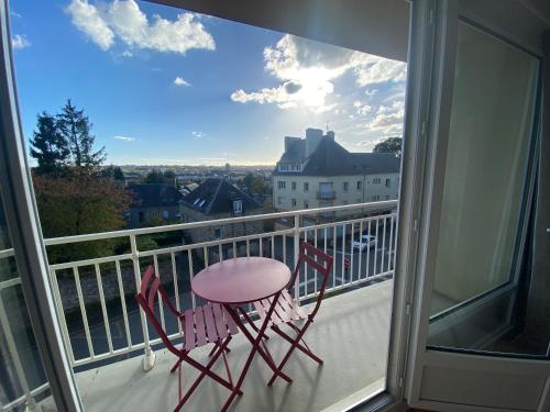 Bellevue - 35 m2 - parking - 10 min centre-ville in Saint-Lo