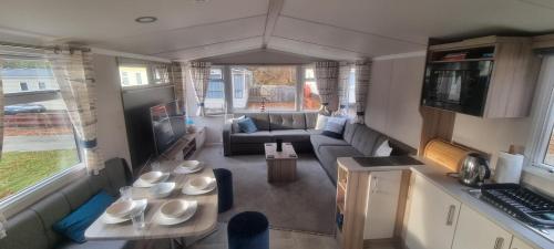 Зручності, swift LOIRE in Evanton