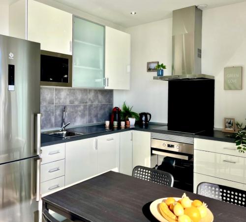 Casa Tucan - two bedrooms, heated pool, city and ocean views Casa Tucan - two bedrooms, heated pool, city and ocean views