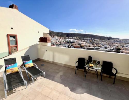 Casa Tucan - two bedrooms, heated pool, city and ocean views Casa Tucan - two bedrooms, heated pool, city and ocean views