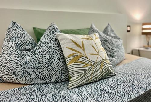 Casa Tucan - two bedrooms, heated pool, city and ocean views Casa Tucan - two bedrooms, heated pool, city and ocean views