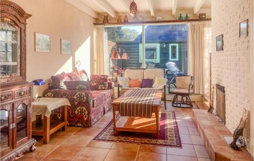  2 Bedroom Cozy Home In Noordwijkerhout in Noordwijkerhout