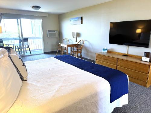 Atlantic Eyrie Lodge - image 11