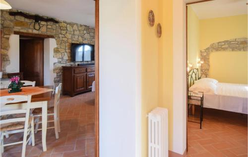 Awesome Apartment In Collazzone