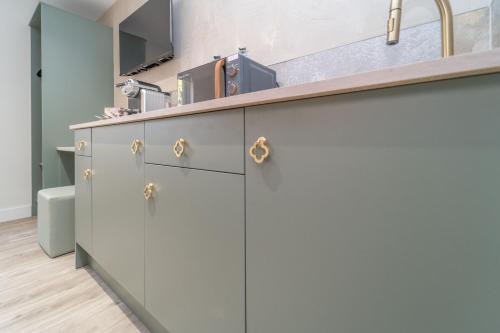 โรงแรมแบงค์ตัน เฮ้าส์ (Bankton House Hotel) in ลิฟวิ้ง