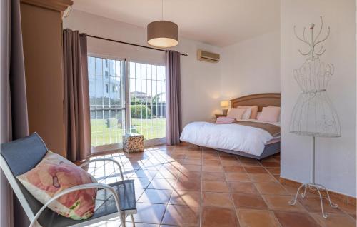 Six-Bedroom Holiday Home image 10