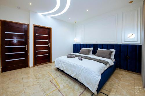 Villa Bonapriso-Hydrocarbures luxueux Consierge , gardien ,WiFi , groupe électrogène Villa Bonapriso-Hydrocarbures luxueux Consierge , gardien ,WiFi , groupe électrogène