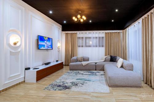 Villa Bonapriso-Hydrocarbures luxueux Consierge , gardien ,WiFi , groupe électrogène Villa Bonapriso-Hydrocarbures luxueux Consierge , gardien ,WiFi , groupe électrogène