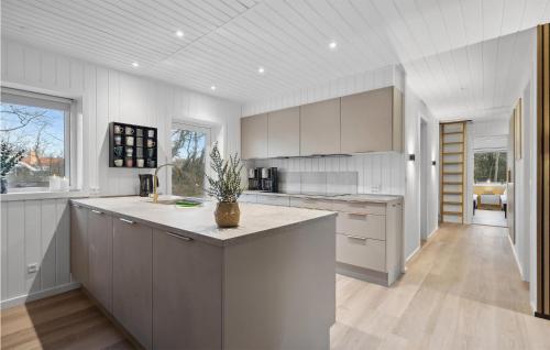 Kitchen, Stunning Home In Ringkøbing With Sauna in Sondervig