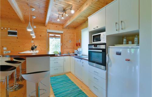 Cozinha, Gorgeous Home In Varazdinske Toplice in Varaždinske Toplice