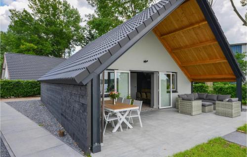  3 Bedroom Stunning Home In Kerkdriel in Kerkdriel